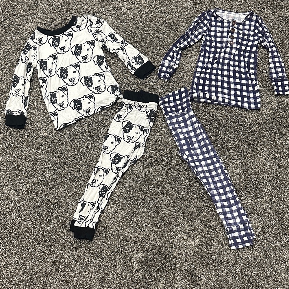 SET OF 2 - 2T Stretchy PJs
